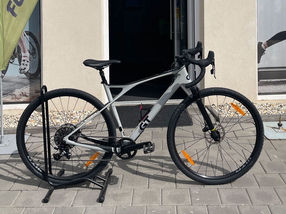 GT-Grade-Carbon-X-(54)-1000x750